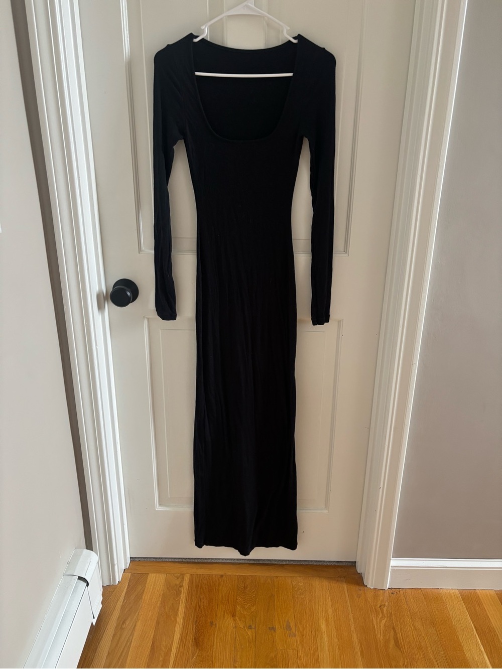 Elegant Black Long-Sleeve Dress